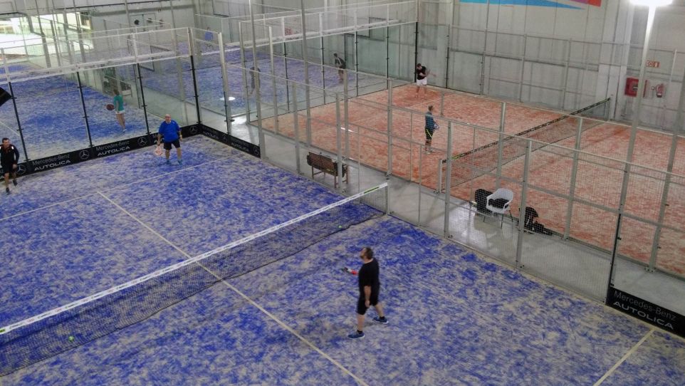 ACCURA CORNELLÀ PADEL CLUB