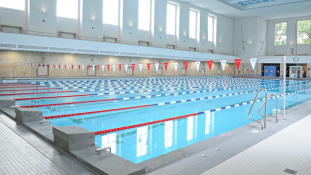 Schwimmhalle Finckensteinallee