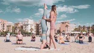 Beach yoga by Andrea Sais