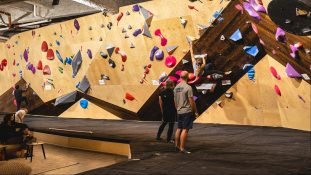 Climbing District - Canal Saint Martin