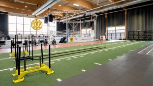 Gold's Gym Performance Center