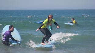 Linha de Onda - Surfing School