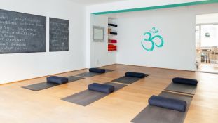 Santosha Yogastudio