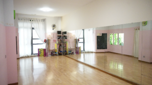 Escuela de Danza Oriental Cristina Gadea