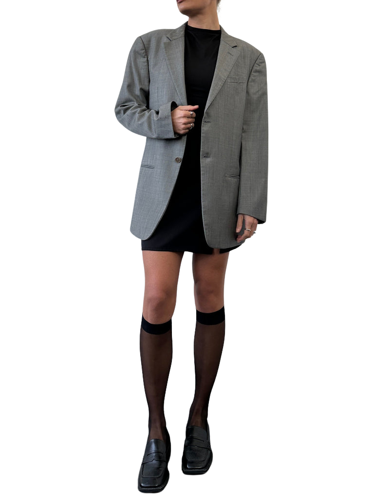 https://storage.googleapis.com/download/storage/v1/b/whering.appspot.com/o/marketplace_product_images%2Farmani-collezioni-pure-wool-single-breasted-blazer-gray-nDY99LAH9s7y34hDmAXGde.png?generation=1713840536618197&alt=media