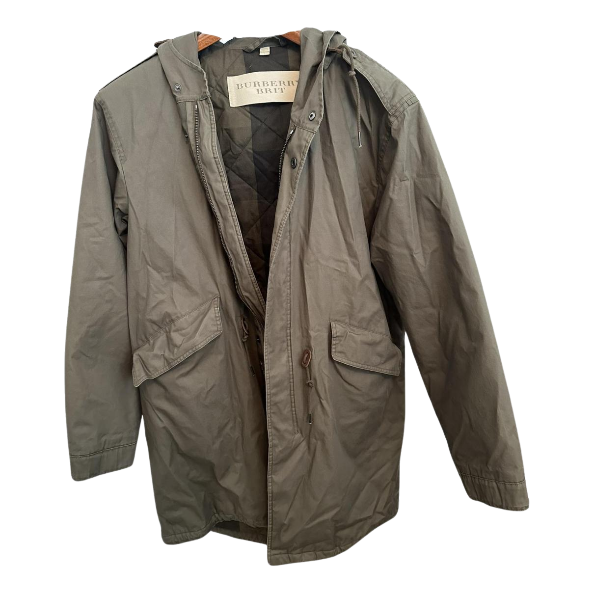 https://storage.googleapis.com/download/storage/v1/b/whering.appspot.com/o/marketplace_product_images%2Fburberry-jacket-khaki-iUQjLMXnfBDRA2zz5asNnN.png?generation=1689483622346225&alt=media