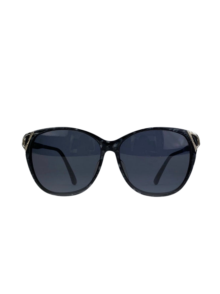 https://storage.googleapis.com/download/storage/v1/b/whering.appspot.com/o/marketplace_product_images%2Fceline-paris-celine-round-sunglasses-navy-gyZv4yaSoXbvAD18ube6mm.png?generation=1688381624626228&alt=media