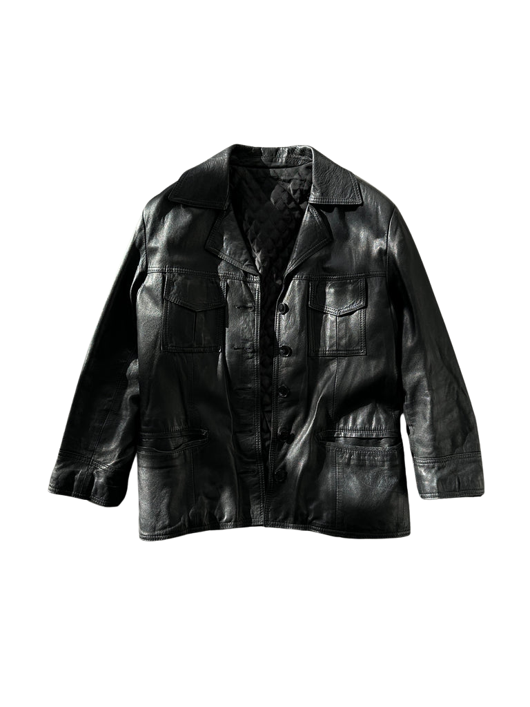 https://storage.googleapis.com/download/storage/v1/b/whering.appspot.com/o/marketplace_product_images%2Fgiada-italian-vintage-button-up-leather-jacket-black-4CYeprTe4YZppAtKX92eQq.png?generation=1705631534536978&alt=media