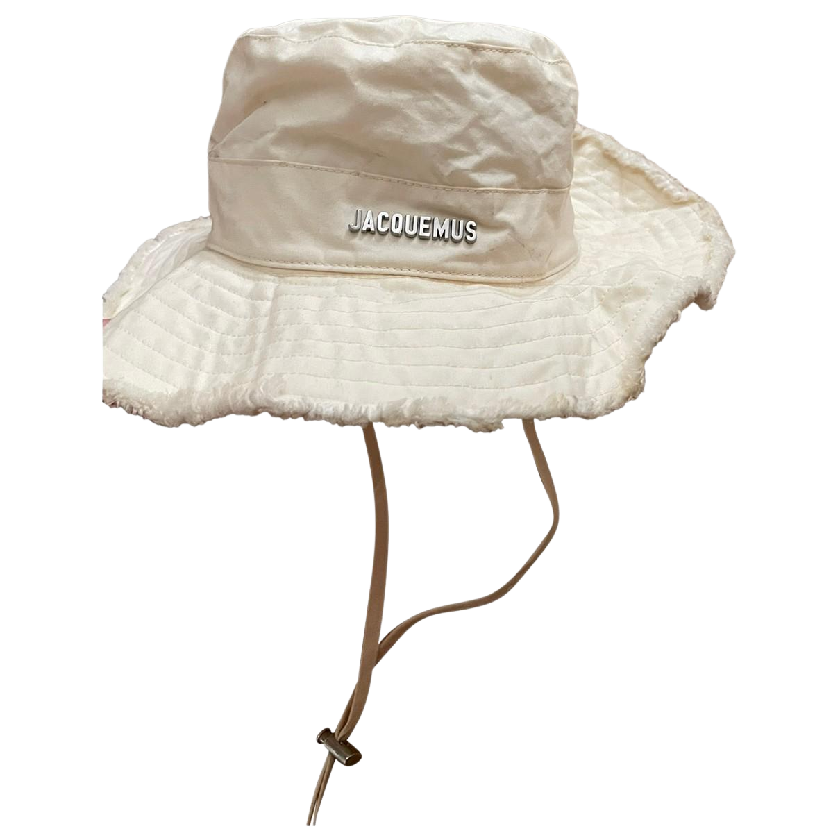 https://storage.googleapis.com/download/storage/v1/b/whering.appspot.com/o/marketplace_product_images%2Fjacquemus-le-bob-artichaut-hat-beige-mZvupmLyrhWSwkrtGtwJkR.png?generation=1688187643190158&alt=media