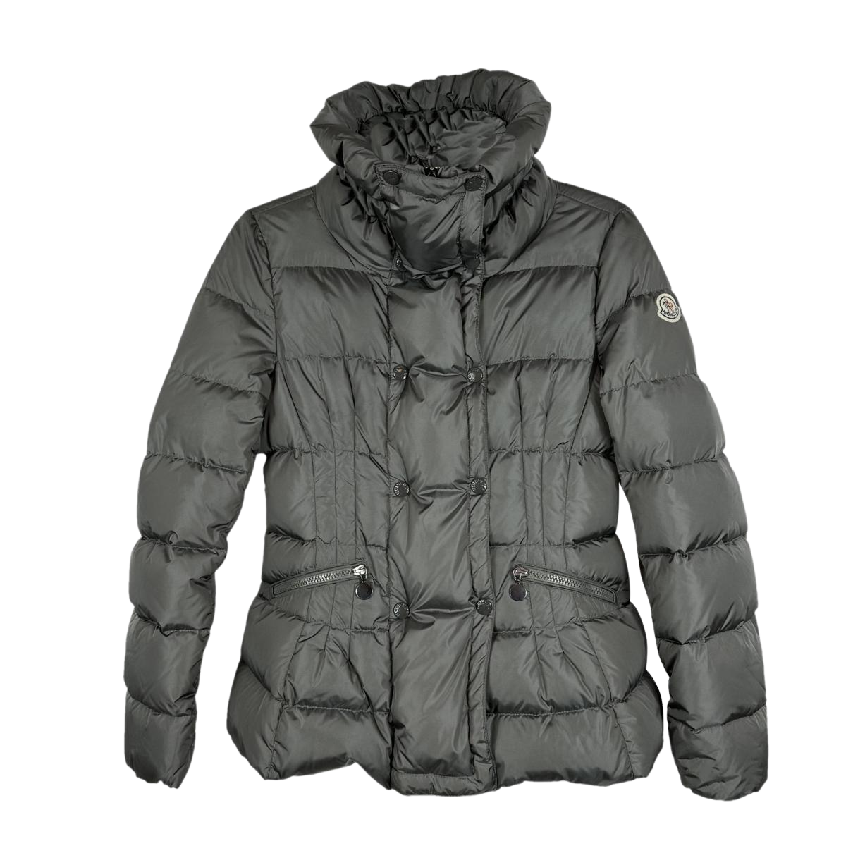 https://storage.googleapis.com/download/storage/v1/b/whering.appspot.com/o/marketplace_product_images%2Fmoncler-classic-puffer-khaki-b7gNTLZmZKmpeFkRLuWwJk.png?generation=1688274033655513&alt=media