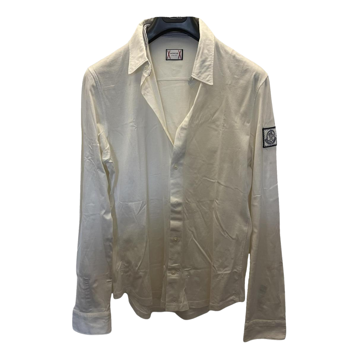 https://storage.googleapis.com/download/storage/v1/b/whering.appspot.com/o/marketplace_product_images%2Fmoncler-shirt-khaki-9vtqJzLdcZg5z8DKhTK4cA.png?generation=1689483631907956&alt=media