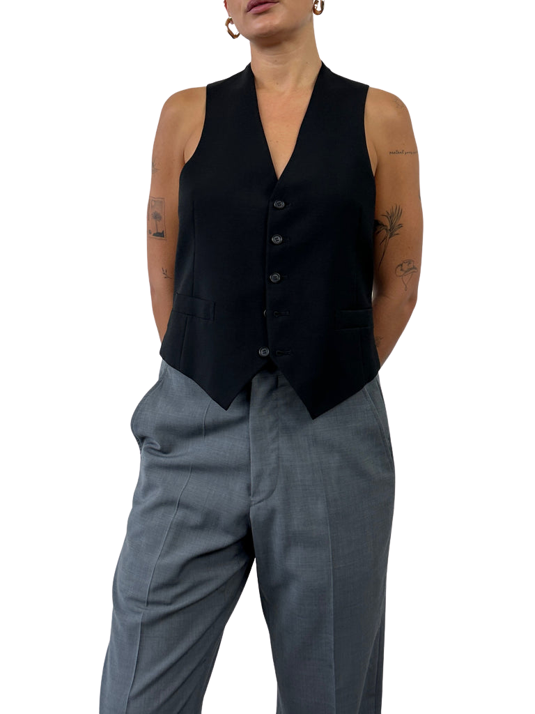 https://storage.googleapis.com/download/storage/v1/b/whering.appspot.com/o/marketplace_product_images%2Funbranded-vintage-pure-wool-tailored-waistcoat-gray-1kwXjiRAsTVzZ5kTyxzY9J.png?generation=1713842686291481&alt=media