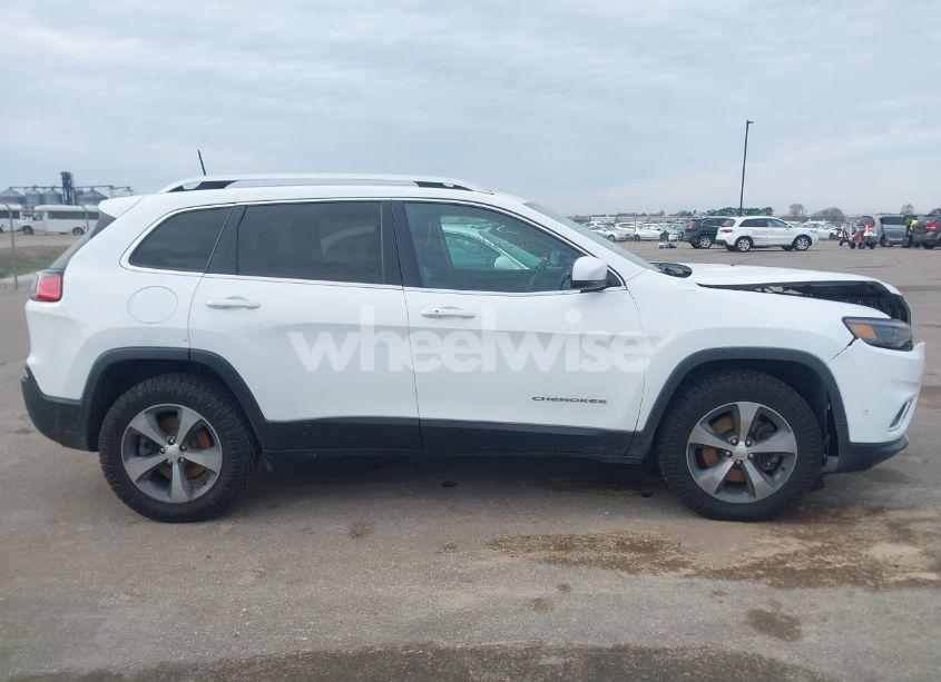 Thumbnail 5 of 2019 JEEP CHEROKEE LIMITED 4X4