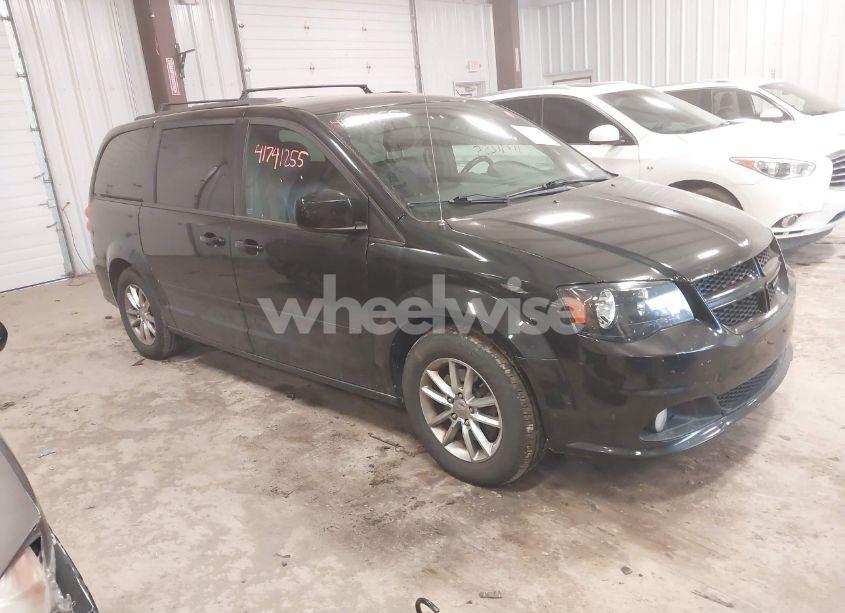 Photo of DODGE GRAND CARAVAN R/T