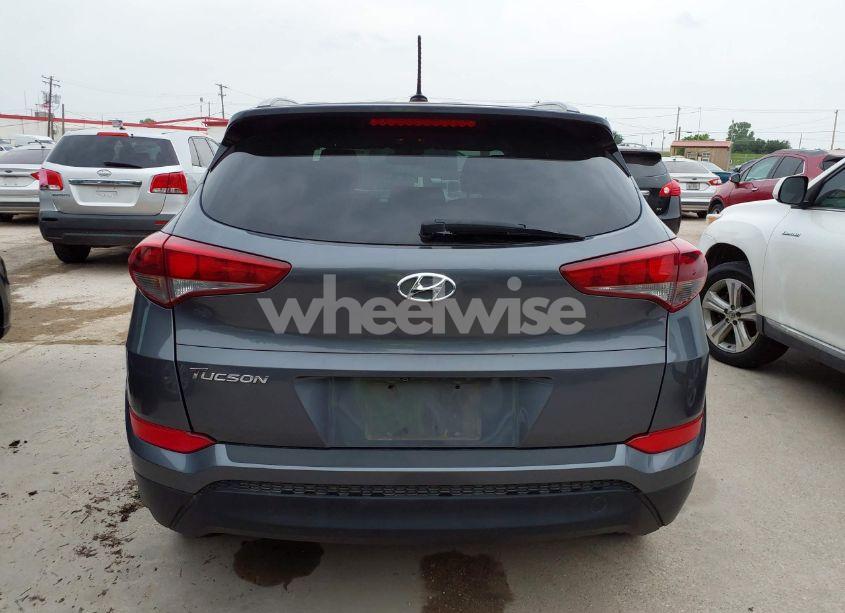Thumbnail 8 of 2016 HYUNDAI TUCSON SE