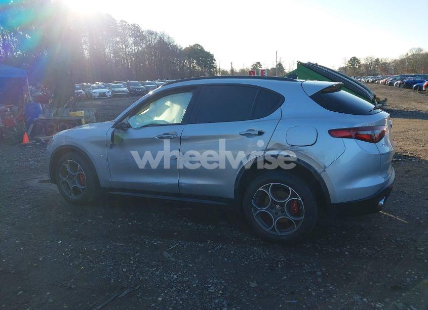 Thumbnail 6 of 2018 ALFA ROMEO STELVIO SPORT AWD