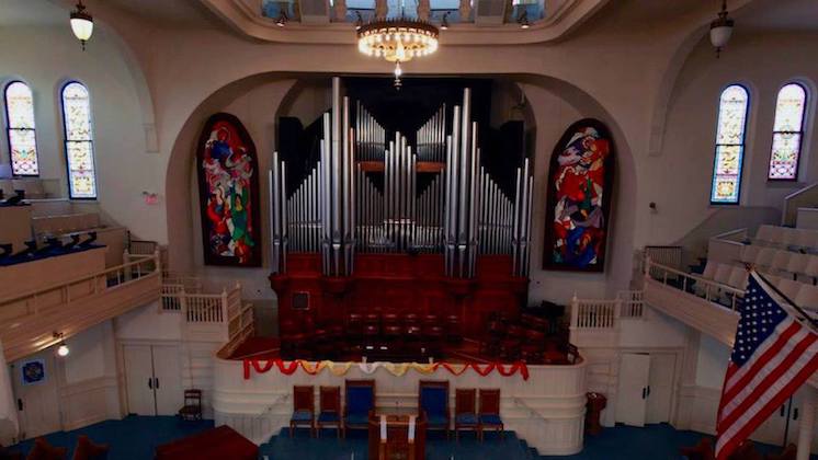 First Congregational Church 2 746 420