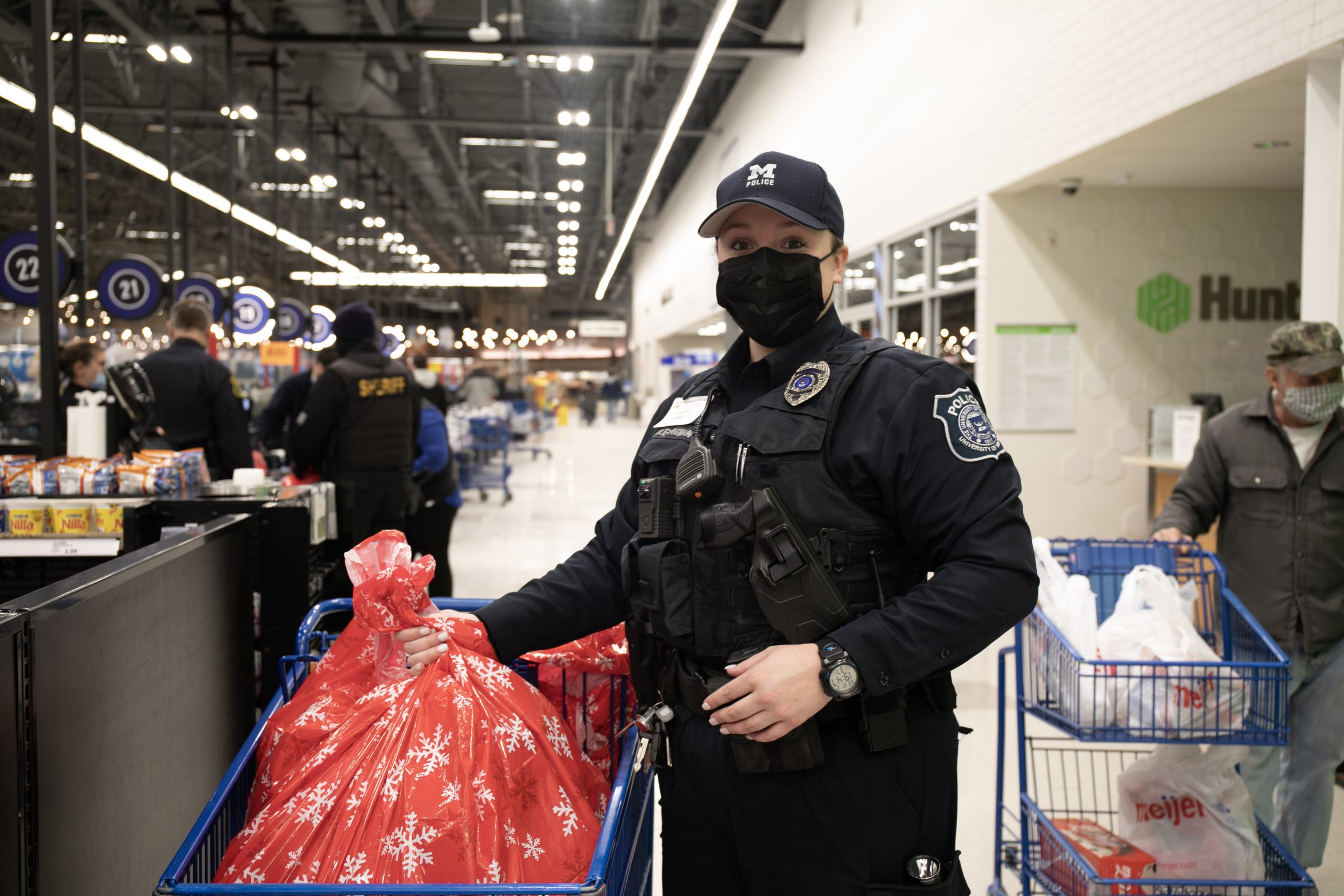 Successful Shop with a Cop Event Despite Pandemic