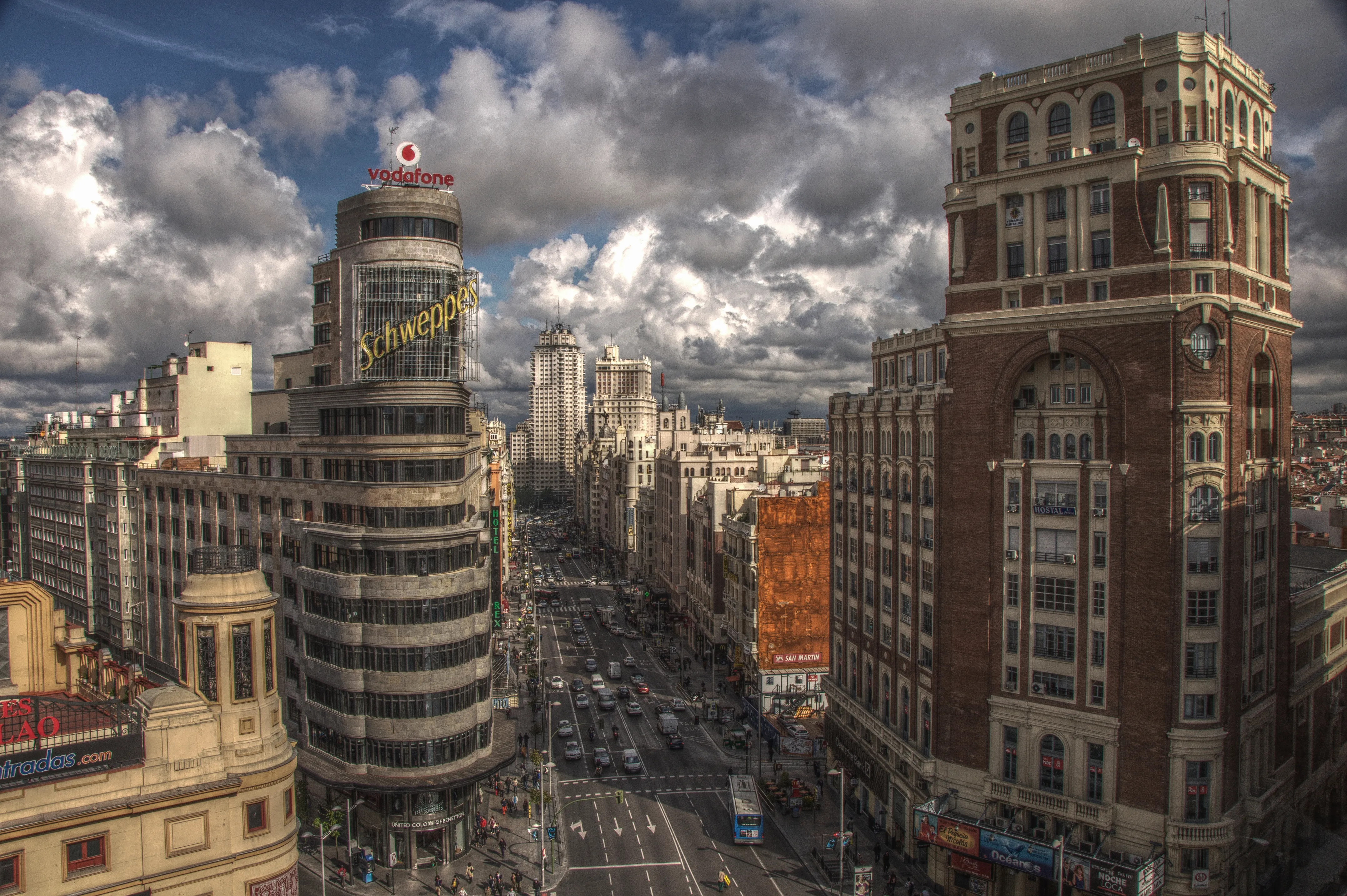Pourquoi Utiliser des Visites Audio : La Meilleure Façon d'Explorer Madrid