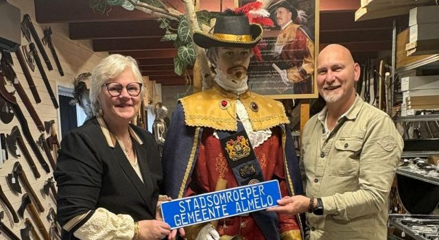 DRAGONHEART EERT RENE COUPE, DE STADSOMROEPER VAN ALMELO