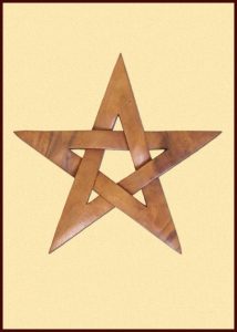 Pentagram Houtsnijwerk