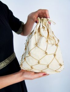 Middeleeuwse Luxe handtas van Fluweelstof in Natuur