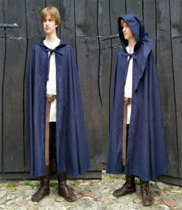 Middeleeuwse Cape Wol in Blauw met Borduursels, 131 cm