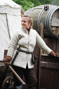 ​Gambeson - Aketon Greifenfels in Natur