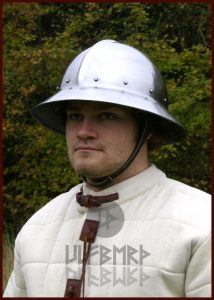 Monnikskap Helm 1340 in S, M en L