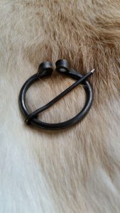 ​Viking Ring Fibula van IJzer 25 mm (op=op)