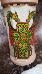 Viking Lantaarn, Handgemaakt en Handbeschilderd met Draken en Kruis (UITVERKOOP)
