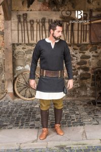 Viking Tuniek, Visgraat Tyr van Wol in Zwart