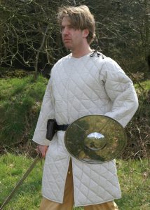 Mittelalter​ Langer Gambeson mit Lederschnüren, natur