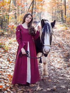 ​Mittelalterkleid in Rot/Natur