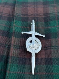 Kiltnadel Schild mit Schwert, Kiltpin