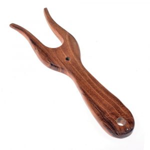 Traditionelle Strickgabel aus Holz
