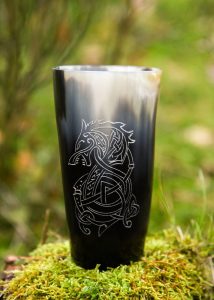 Viking Drinkbeker van echt Hoorn, zonder handvat met Fenrir, de Noordse Wolf