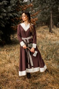 Wikinger Kleid in Braun-Natur