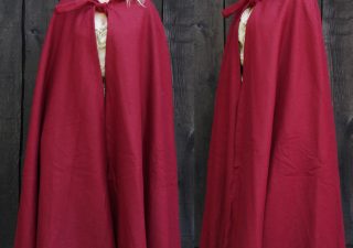 Mittelalter Umhang in Rot, Wolle mit Mutze, 131 cm