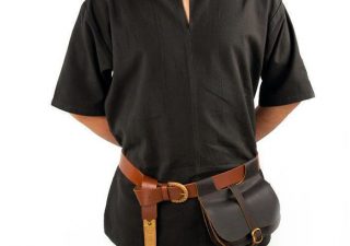 ​​Mittelalter Bluse in Braun