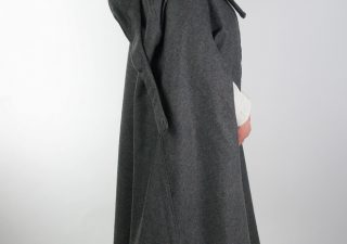 Mittelalter Umhang Grau, Wolle, mit seitlichen Schlitzen, 131 cm