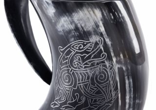 Viking Drinkbeker/Bierpul gemaakt van echt hoorn met Vikingdraak