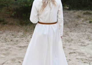 Middeleeuwse jurk, Vikingjurk, in Natuurkleur