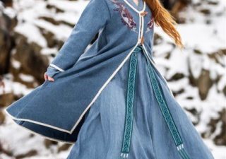 Wikinger Kleid Leinen "Anna" in Taubenblau