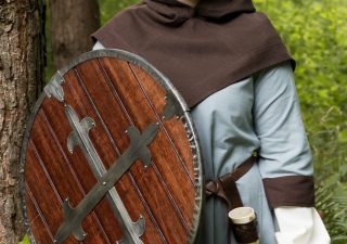 Wikinger Rundschild aus Holz mit Stahlbeschlägen