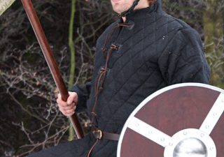 Mittelalter Langer Gambeson, schwarz