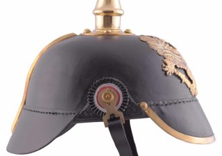 Pruisische infanteriehelm uit 1889, leer