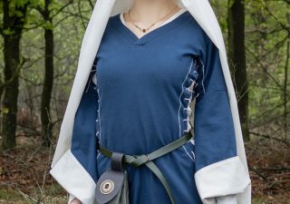 Middeleeuwse Damesjurk in Blauw/Natuur 11e-13e eeuws