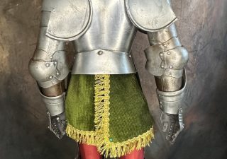 Marto Mini harnas met Zwaard, 63 cm