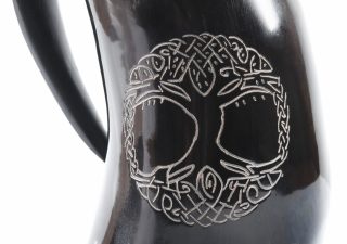 ​Großer Wikinger Trinkbecher / Bierkrug aus echtem Horn mit Yggdrasil, die Weltenesche